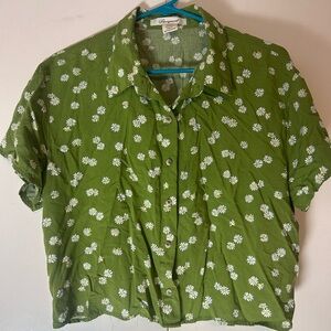 Passport Green and White Daisy Cropped Button Up, size XL